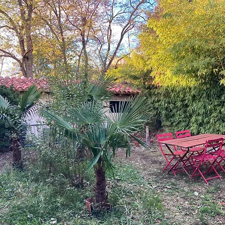 Un Jardin En Ville Toulouse Extérieur photo